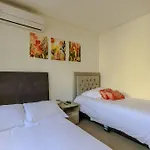 Moderno apartamento frente al mar