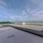 Moderno apartamento frente al mar